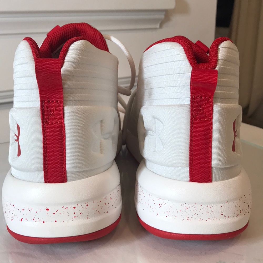 Under Armour Basketball 🏀 shoes sneakers 8.5  NWT - Picture 3 of 6